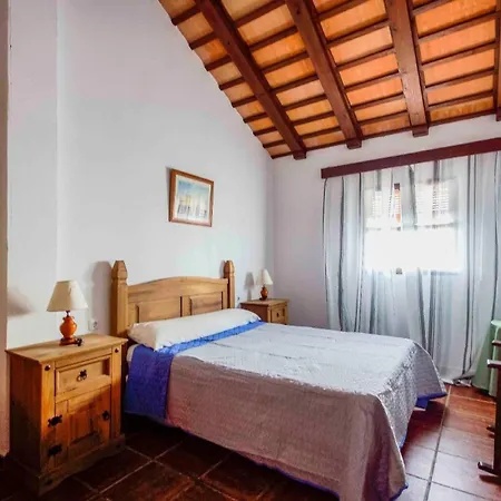 Holiday home Gemuetliches Fuer 8 Personen *